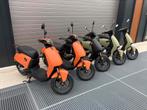 Super soco cux vmoto elektrische scooter, Fietsen en Brommers, Scooters | Overige merken, Maximaal 45 km/u, Elektrisch, Nieuw