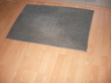 85x55cm zgan grijs slaapkamerkleedje beschikbaar voor biedingen