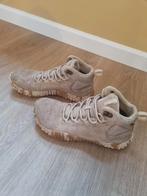 Merrell Wrapt Mid WP barefoot wandelschoenen 2x gedragen, Kleding | Dames, Schoenen, Merrell, Beige, Zo goed als nieuw, Wandelschoenen