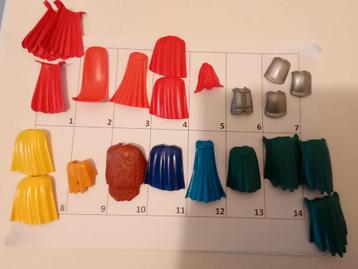 Playmobil mantels, capes, borstplaat,veren 2 foto's
 beschikbaar voor biedingen
