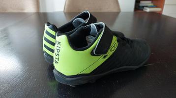 Kipsta Voetbalschoenen Maat 32 beschikbaar voor biedingen