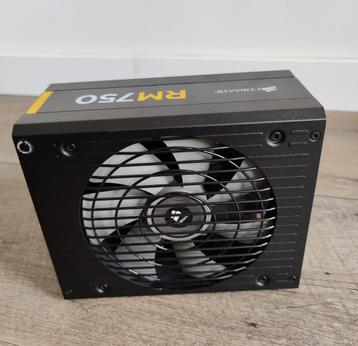 Corsair RM750 watt voedingseenheid (PSU) voor PC beschikbaar voor biedingen