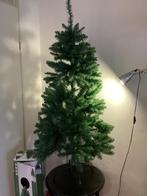 Kunstkerstboom.makelijk op te zetten, geen losse takken., Ophalen, Zo goed als nieuw