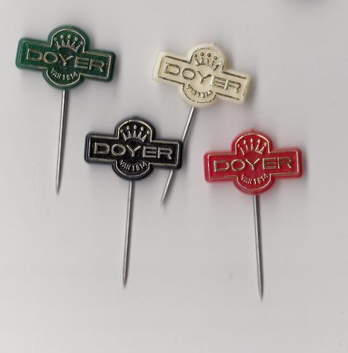 Zwolle Distileerderij Doyer speldjes, Verzamelen, Speldjes, Pins en Buttons, Gebruikt, Speldje of Pin, Overige onderwerpen, Ophalen of Verzenden