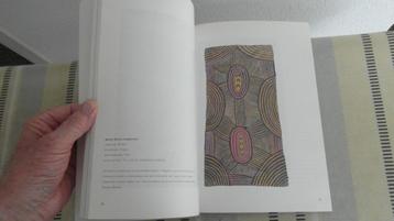 ABORIGINAL kunst ; een fraai boek in niewstaat beschikbaar voor biedingen