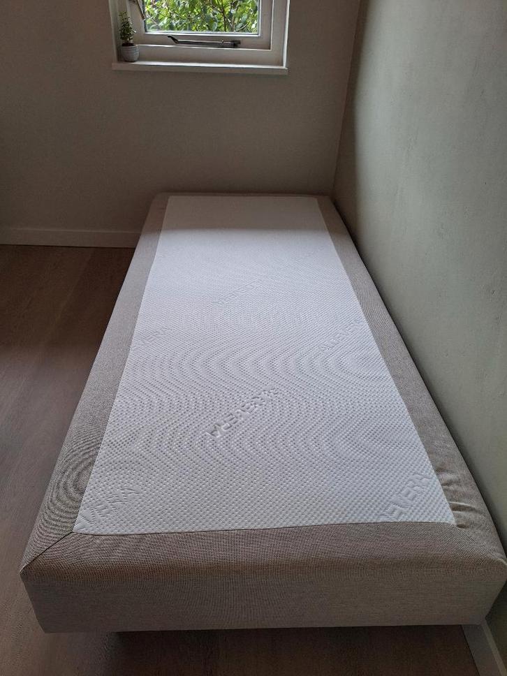 Mörgenn Ideal Boxspring + matras Matt Original - 90x200, Huis en Inrichting, Slaapkamer | Boxsprings, Zo goed als nieuw, 90 cm