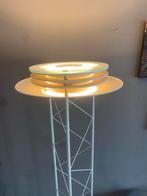 Stijlvolle Vloerlamp met Glazen Details Alta Lite, It 1980., Huis en Inrichting, Lampen | Vloerlampen, Ophalen of Verzenden, Gebruikt