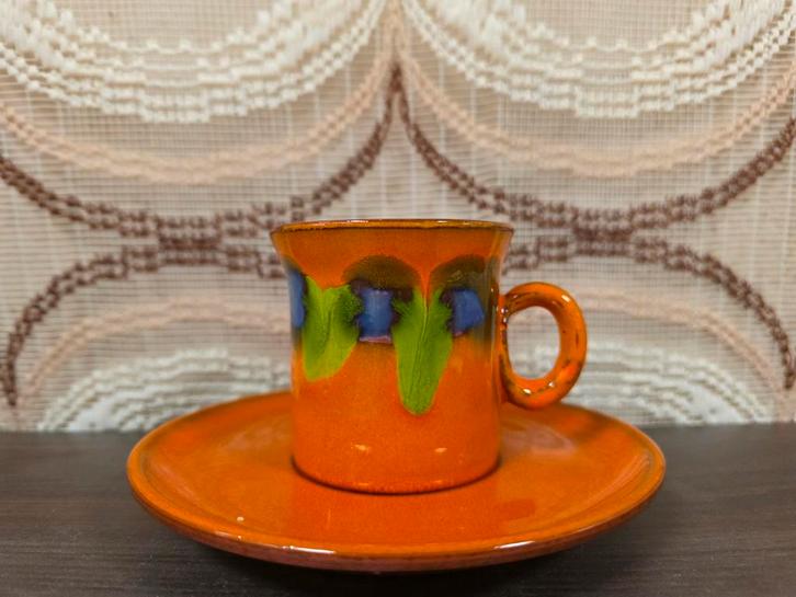 Vintage fat lava oranje kop en schotel retro servies, Huis en Inrichting, Keuken | Servies, Gebruikt, Kop(pen) en/of Schotel(s)