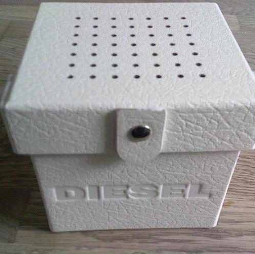 Luxe opbergbox van het merk Diesel. voor horloge, Sieraden, Tassen en Uiterlijk, Horloges | Heren, Zo goed als nieuw, Overige merken