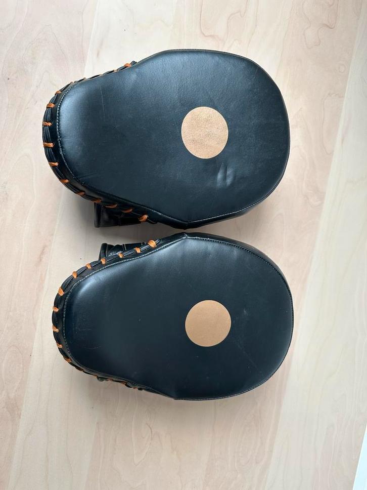 Adidas handpads / mitts / bokspads, Sport en Fitness, Vechtsporten en Zelfverdediging, Gebruikt, Overige, Vechtsportbescherming