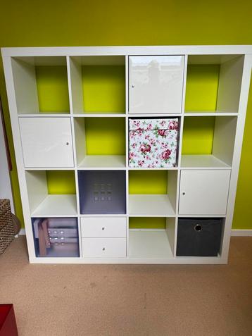 IKEA Kallax Kast (vakkenkast) beschikbaar voor biedingen