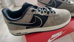 NIEUWE NIKE AIR FORCE ONE mt 45 grijs,zandkleur met zwart, Overige kleuren, Nike, Nieuw, Ophalen of Verzenden