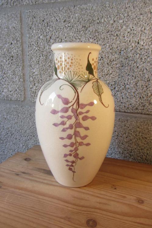 Vaas / vaasje (plateel) van Amphora, Oegstgeest, Antiek en Kunst, Antiek | Keramiek en Aardewerk, Ophalen of Verzenden