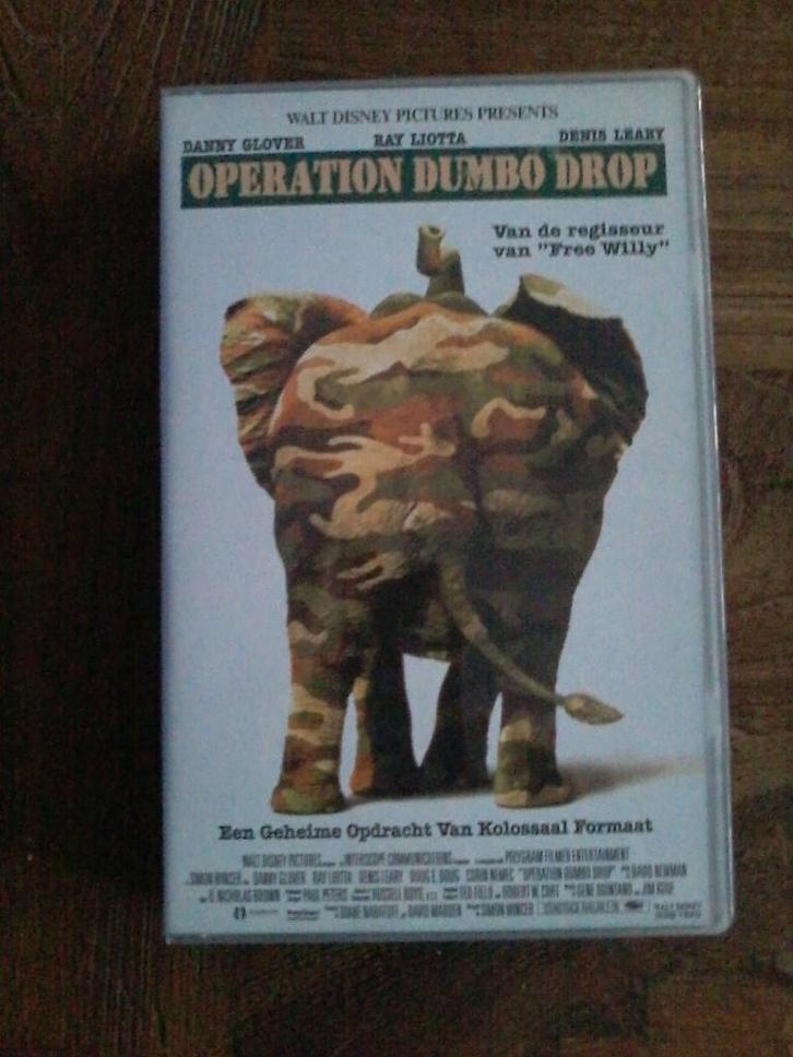 VHS Video Film Operation Dombo drop Disney ( Jola ), Cd's en Dvd's, VHS | Film, Zo goed als nieuw, Actie en Avontuur, Alle leeftijden