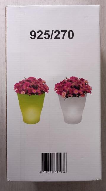 bloempotten met verlichting (d.m.v. 3x AAA batterijen) beschikbaar voor biedingen