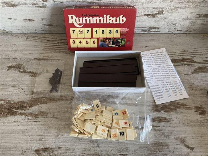 Rummikub orgineel kleine doos [s2033], Hobby en Vrije tijd, Gezelschapsspellen | Bordspellen, Zo goed als nieuw, Ophalen of Verzenden