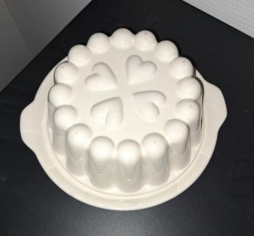 Vintage puddingvorm hartjes - wit, Antiek en Kunst, Antiek | Keramiek en Aardewerk, Ophalen of Verzenden