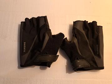 Shimano fietshandschoenen L beschikbaar voor biedingen
