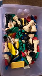 Zak vol met pionnen/fiches/schaak-damstukken ect, Ophalen of Verzenden, Zo goed als nieuw