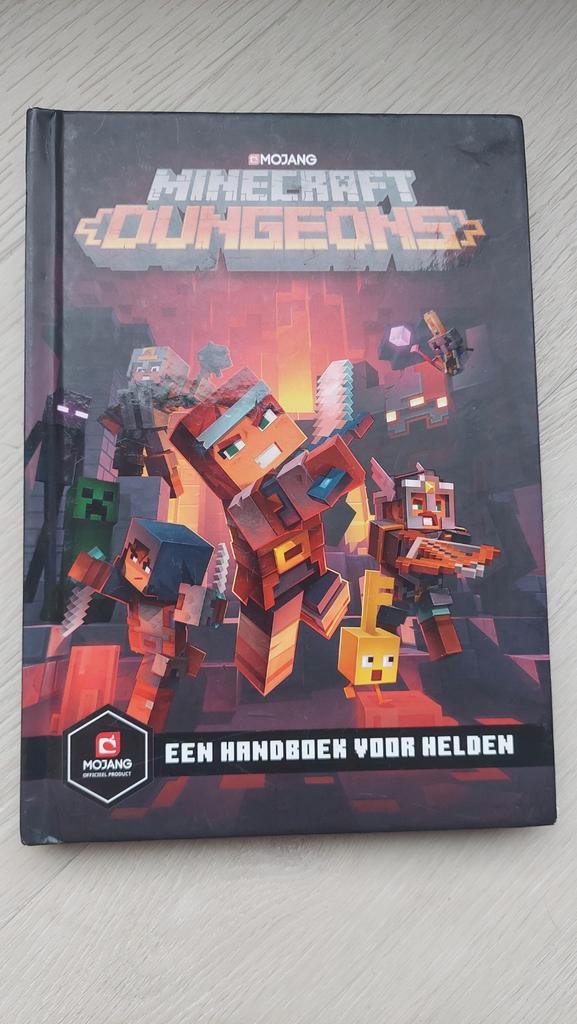 Minecraft Dungeons Handboek voor Helden, Boeken, Hobby en Vrije tijd, Gelezen, Ophalen of Verzenden