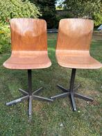 Kleine kinder stoeltjes draaibaar, Huis en Inrichting, Ophalen, Gebruikt, Twee, Bruin