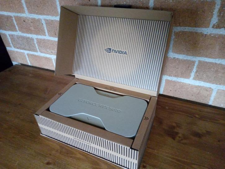 Nvidia GeForce RTX 5070 Founders Edition Videokaart, Computers en Software, Videokaarten, Zo goed als nieuw, Nvidia, PCI-Express 5.0