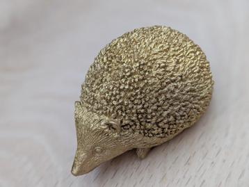 Leuke egel goudkleurig! Leuk als herfst decoratie! beschikbaar voor biedingen