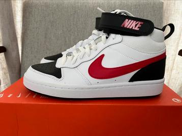 Nike court Borough mid 2 sneakers maat 38,5 wit zwart rood beschikbaar voor biedingen