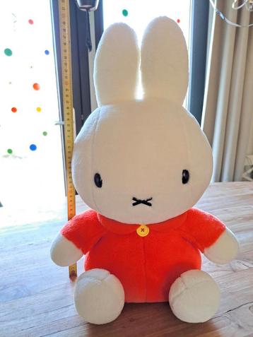 Nijntje knuffel ongeveer 50cm beschikbaar voor biedingen