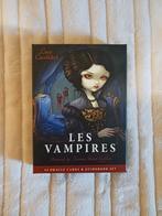 Te koop aangeboden : Les Vampires orakelkaarten, Tarot of Kaarten leggen, Overige typen, Ophalen of Verzenden, Zo goed als nieuw