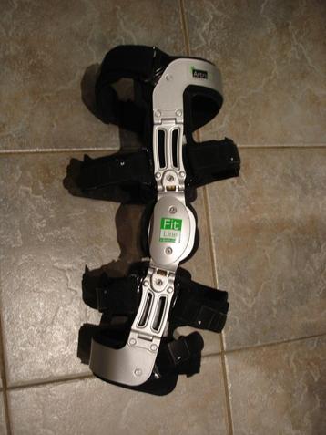 Knie brace VARUS Artro fitline beschikbaar voor biedingen