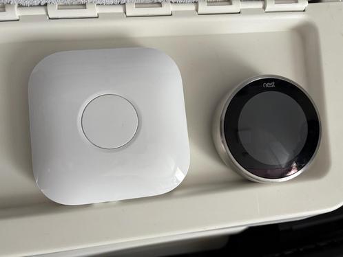 Nest Thermostaat, V3+ Gateway, Doe-het-zelf en Verbouw, Thermostaten, Zo goed als nieuw, Slimme thermostaat, Ophalen