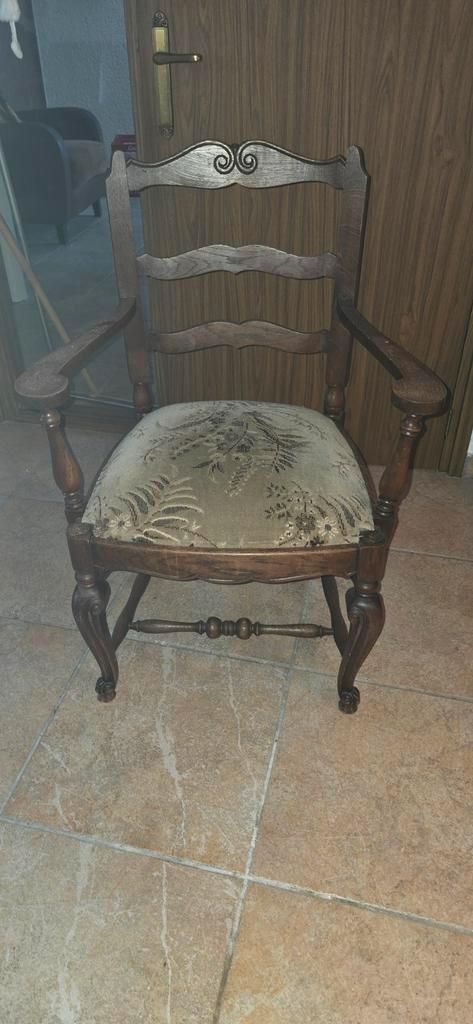 Antieke Provençaalse Armstoel Unieke Louis XV-stijl Eiken. t, Antiek en Kunst, Antiek | Meubels | Stoelen en Banken, Ophalen