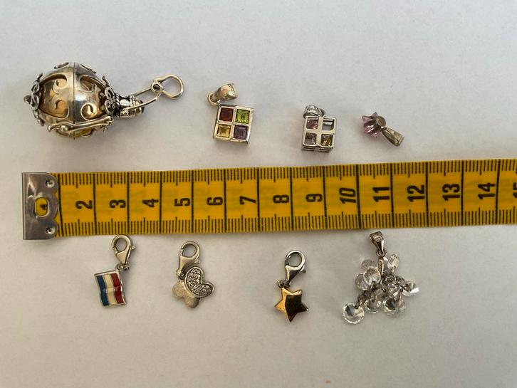 Zilveren Bedels - Diverse Designs, Sieraden, Tassen en Uiterlijk, Bedels, Gebruikt, Overige merken, Zilver, 4 bedels of meer, Met strass