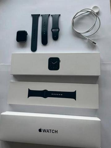 Apple watch SE 41 mm  beschikbaar voor biedingen