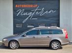 Volvo V70 2.4 D5 Summum |Xenon| Leder|Automaat|, Gebruikt, Beige, 179 €/maand, 2000 kg