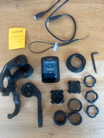 Garmin Edge 820 Fietscomputer met Houders beschikbaar voor biedingen