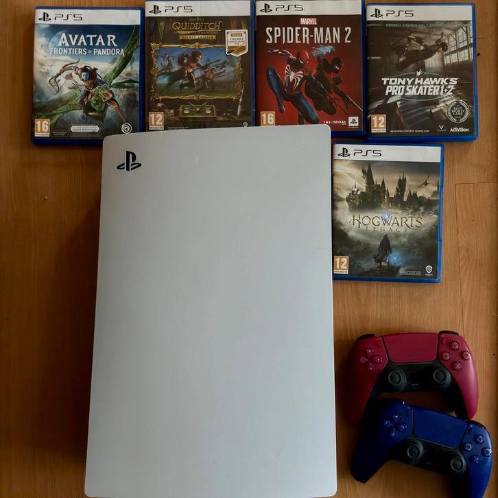 PlayStation 5 Disc + 5 Games + 2 Controllers, Spelcomputers en Games, Spelcomputers | Sony PlayStation 5, Gebruikt, Playstation 5