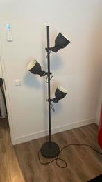 Ikea HEKTAR Staande lamp met 3 spots, donkergrijs., 150 tot 200 cm, Metaal, Zo goed als nieuw, Ophalen