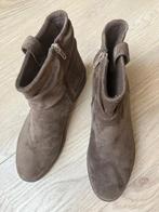 Enkelhoge LAARZEN mt 39, suède, leverkleurig, NIEUW!!, Bruin, Lage of Enkellaarzen, Nieuw, Ophalen of Verzenden