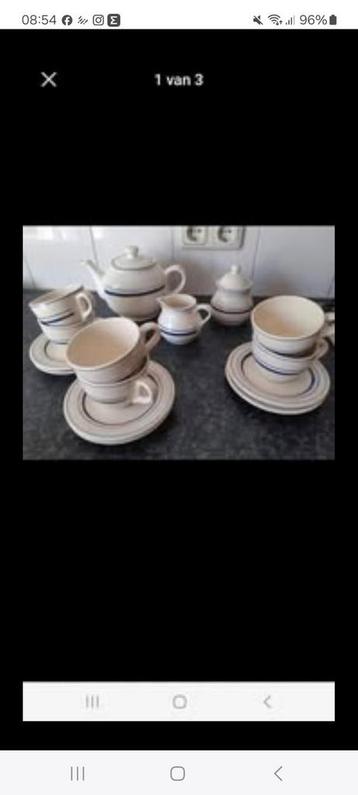 Mooi servies 2 sets beschikbaar voor biedingen