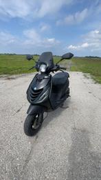 Zip 4t 50cc, Fietsen en Brommers, Scooters | Piaggio, Ophalen of Verzenden, Zo goed als nieuw, Benzine, Zip