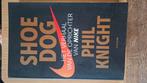 Phil Knight - Shoe Dog, Ophalen of Verzenden, Zo goed als nieuw, Phil Knight