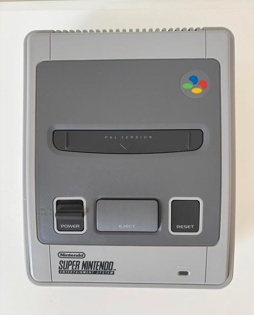 Super Nintendo Entertainment System (SNES), Spelcomputers en Games, Spelcomputers | Nintendo Super NES, Zo goed als nieuw, Met 1 controller