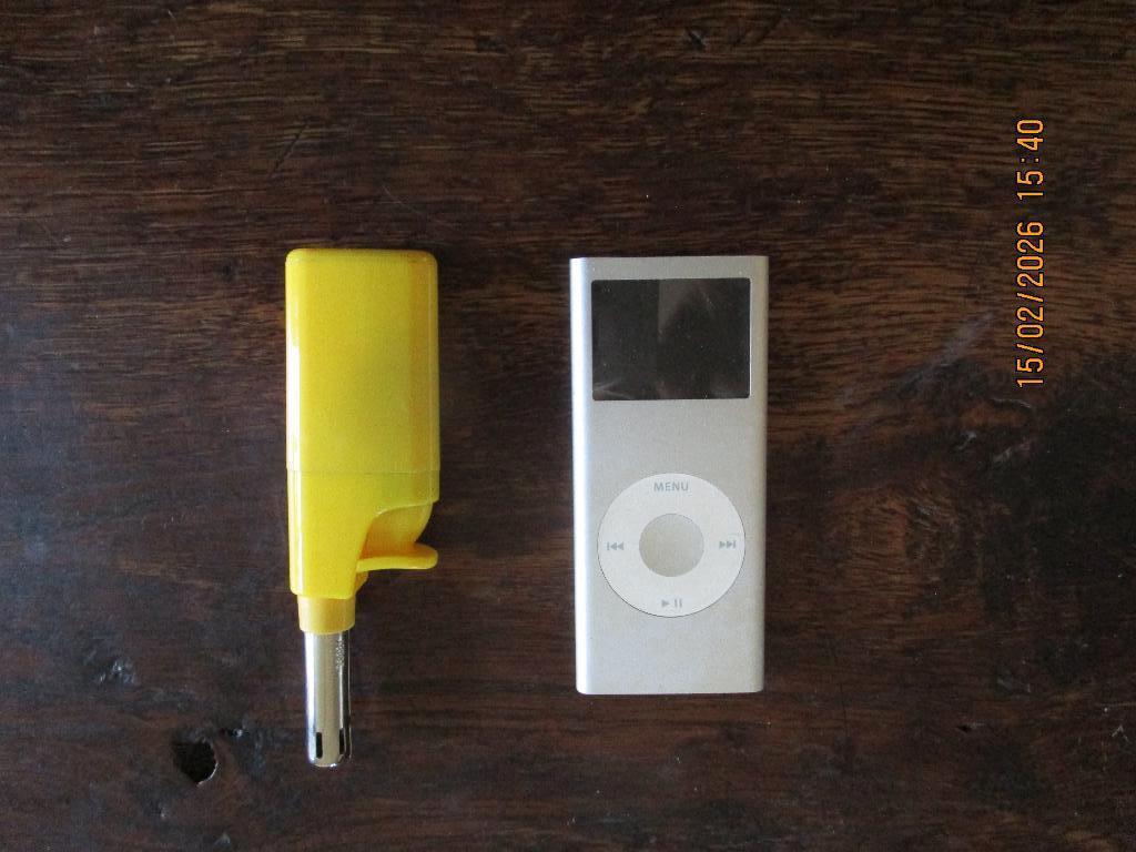 IPOD Apple 4GB, Gebruikt, Ophalen of Verzenden, Nano, Zilver