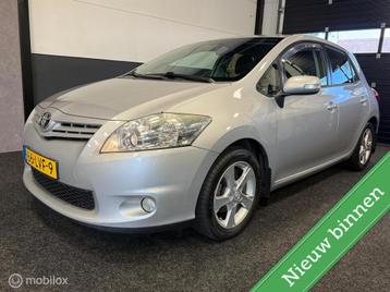 Toyota Auris 1.6 Dynamic 5 DEURS / CLIMA / T.HAAK / NAVI beschikbaar voor biedingen