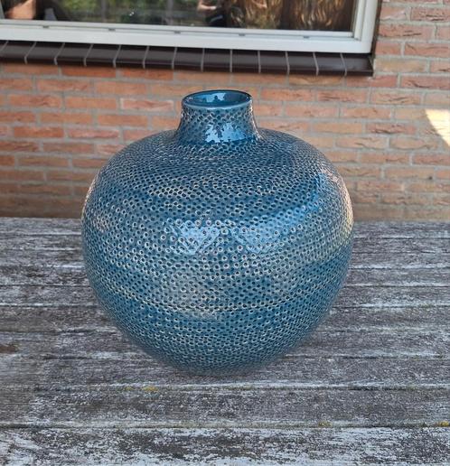 Mica Decorations vaas/fles Gabriel blauw, Huis en Inrichting, Woonaccessoires | Vazen, Zo goed als nieuw, Blauw, Minder dan 50 cm