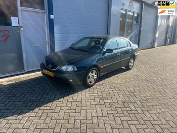 Toyota Avensis 1.6-16V Linea Luna beschikbaar voor biedingen