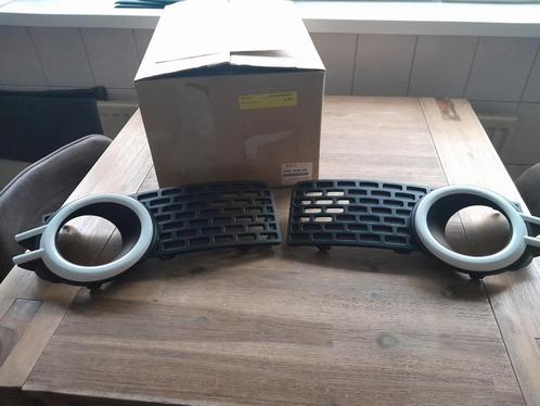 Geheel Nieuw - Originele Mistlamp Omlijsting Suzuki Ignis MF, Auto diversen, Tuning en Styling, Verzenden