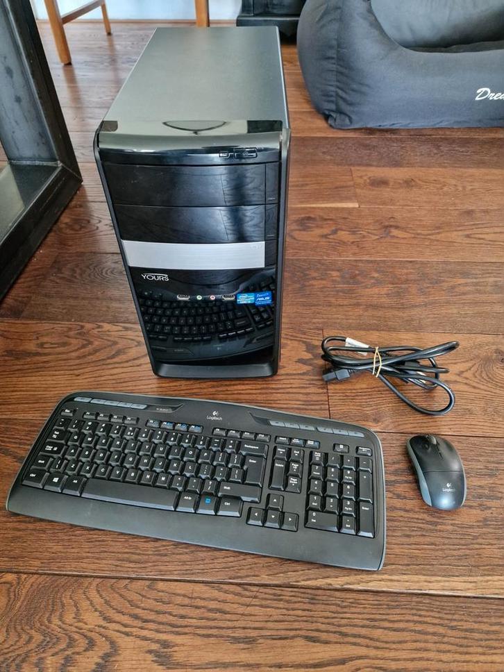 Computer + draadloze muis en toetsenbord, Computers en Software, Desktop Pc's, Gebruikt, 3 tot 4 Ghz, HDD, SSD, 8 GB, Met videokaart